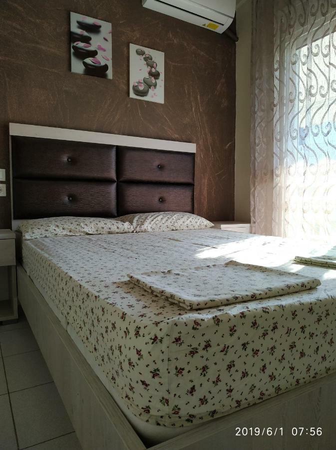 Lazaros Apartments Olympiakí Aktí Dış mekan fotoğraf